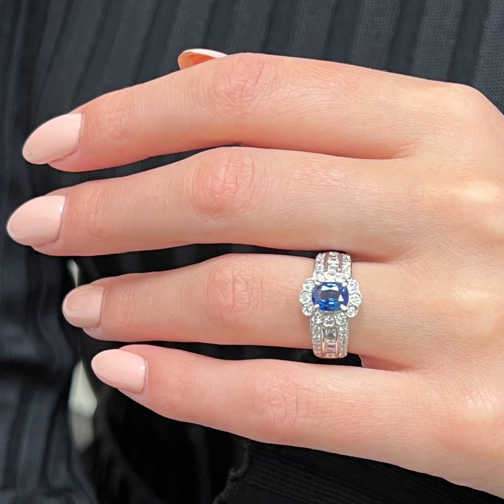Rachel Koen Oval Blue Sapphire Diamond Halo Cocktail Ring Platinum Size 575 4243$
